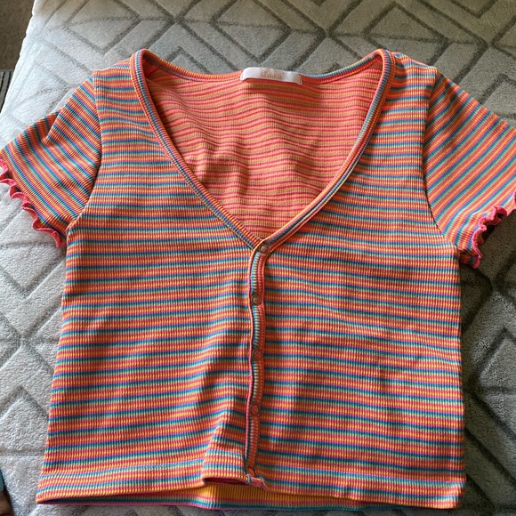 Multicolored striped crop top - Picture 4 of 7